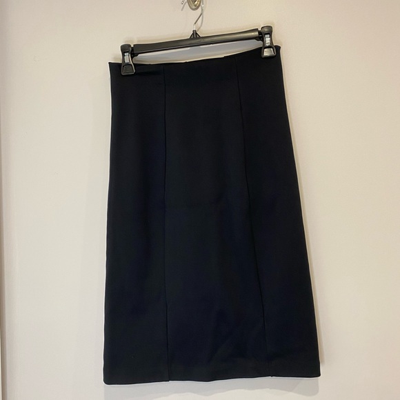 VTG Y2K Betsey Johnson Black Stretchy Mini Skirt with Slit in Back Size Small - Picture 2 of 4